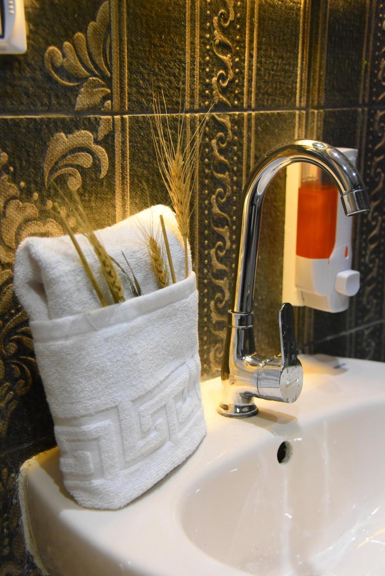 Locanda Pyramids Hotel Kafrat al Jabal Ngoại thất bức ảnh