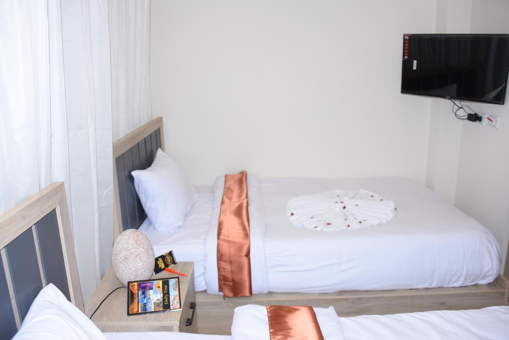 Locanda Pyramids Hotel Kafrat al Jabal Ngoại thất bức ảnh