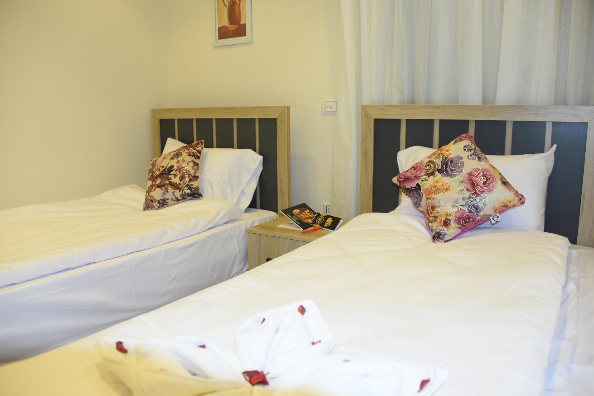 Locanda Pyramids Hotel Kafrat al Jabal Ngoại thất bức ảnh